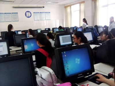 魅力PS，讓一切皆有可能——數學系、計算機科學系志愿服務隊開展PS培訓活動紀實